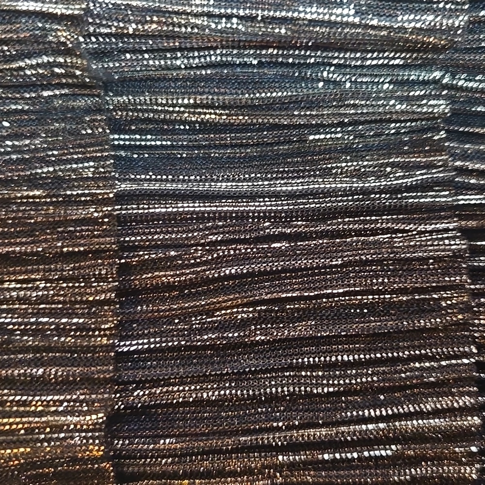 Connected-Shimmery sleeveless fitted layered gold/blk dress Sz 8 NWT. - Picture 10 of 12